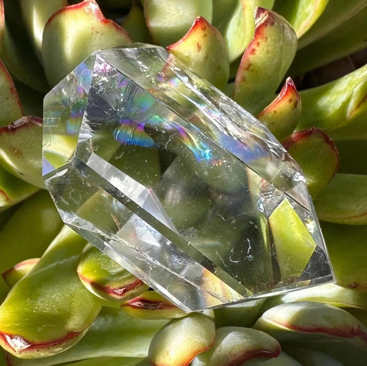 1pc Natural Clear Quartz Handcrafted Freeform Ornament, Home Decor, Perfect Holiday Gift for Christmas, Halloween, Easter