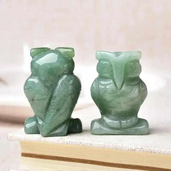 Hand-carved green aventurine crystal owl for opportunity and wisdom, 40mm polished stone figurine for desk decor.