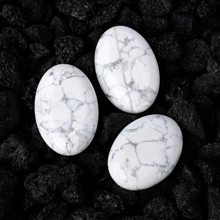 Howlite Palm Stone