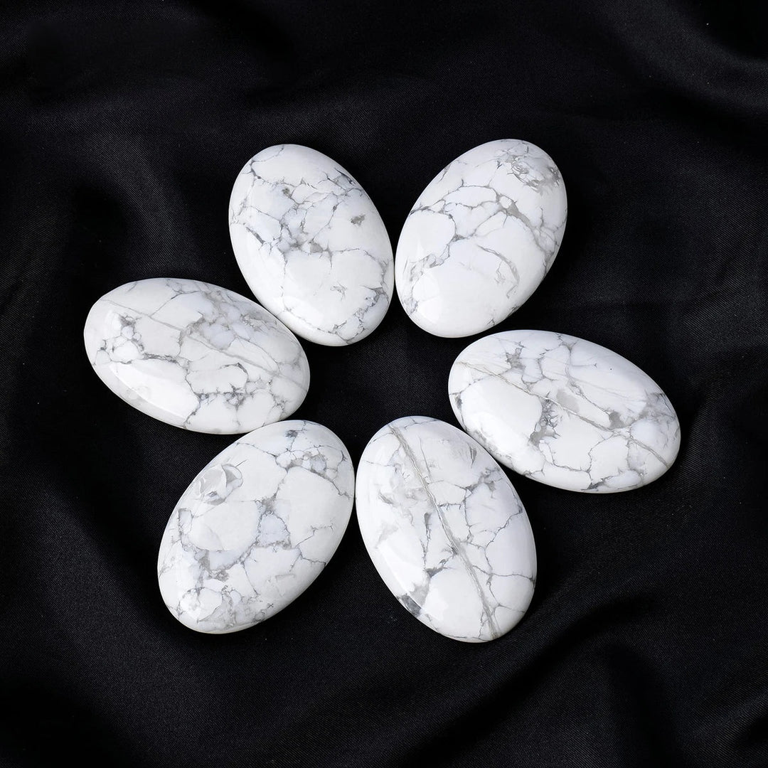 Howlite Palm Stone