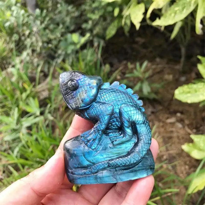 Iridescent blue-green Labradorite crystal carved lizard statue, 70mm, for protection and transformation.