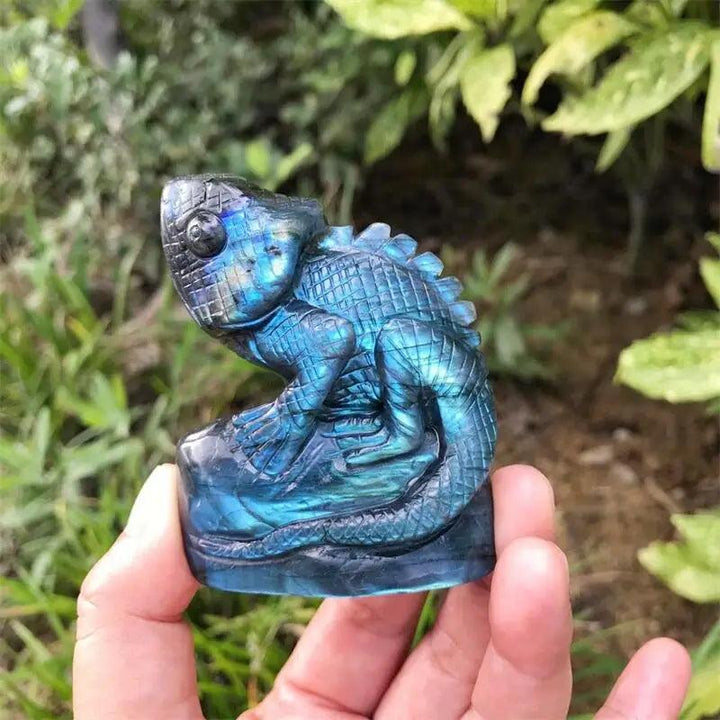 Iridescent blue-green Labradorite Crystal Carved Lizard Statue, 70mm, for protection and transformation.