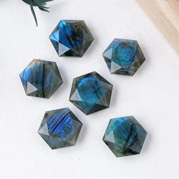 Labradorite Six-Pointed Star Crystal-Palm Stones-Ali-Labradorite-30mm-Crystal Destiny