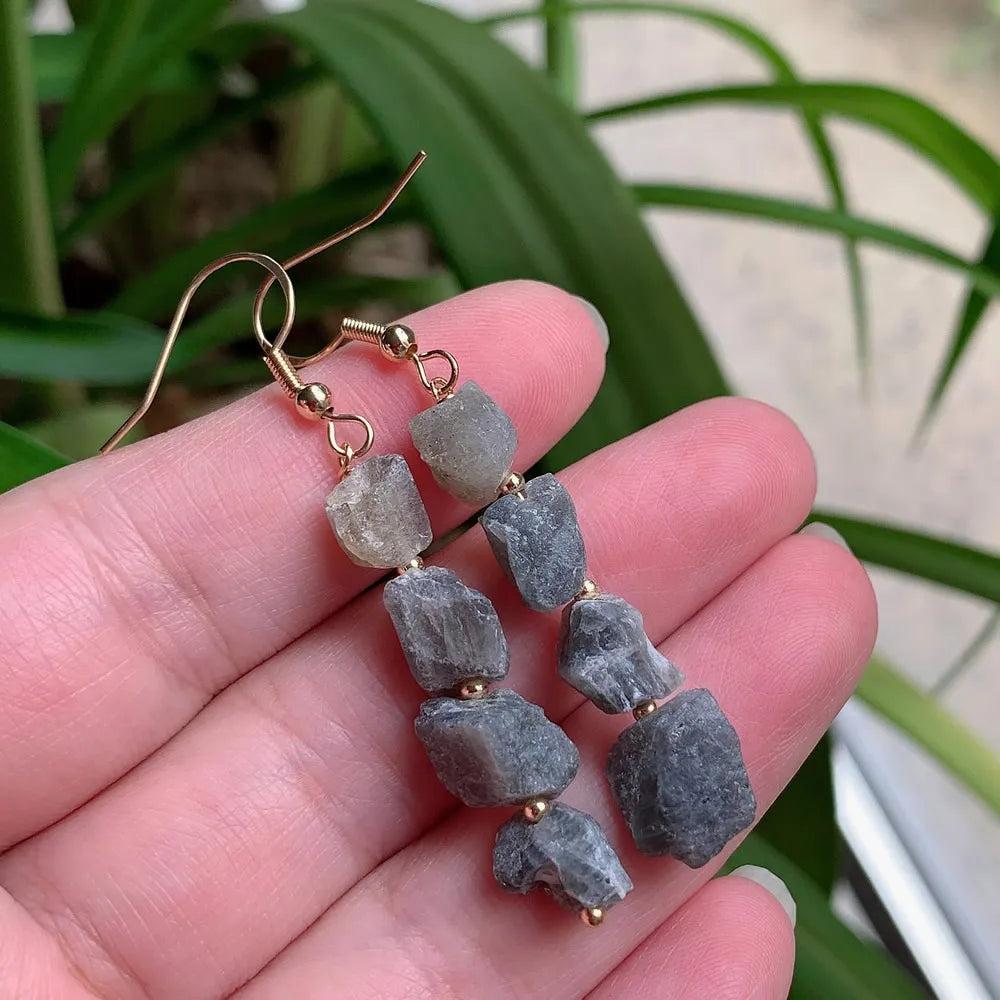 Natural Irregular Ore Quartz Long Tassel Drop Earrings with gold-color hooks, perfect for vintage style.