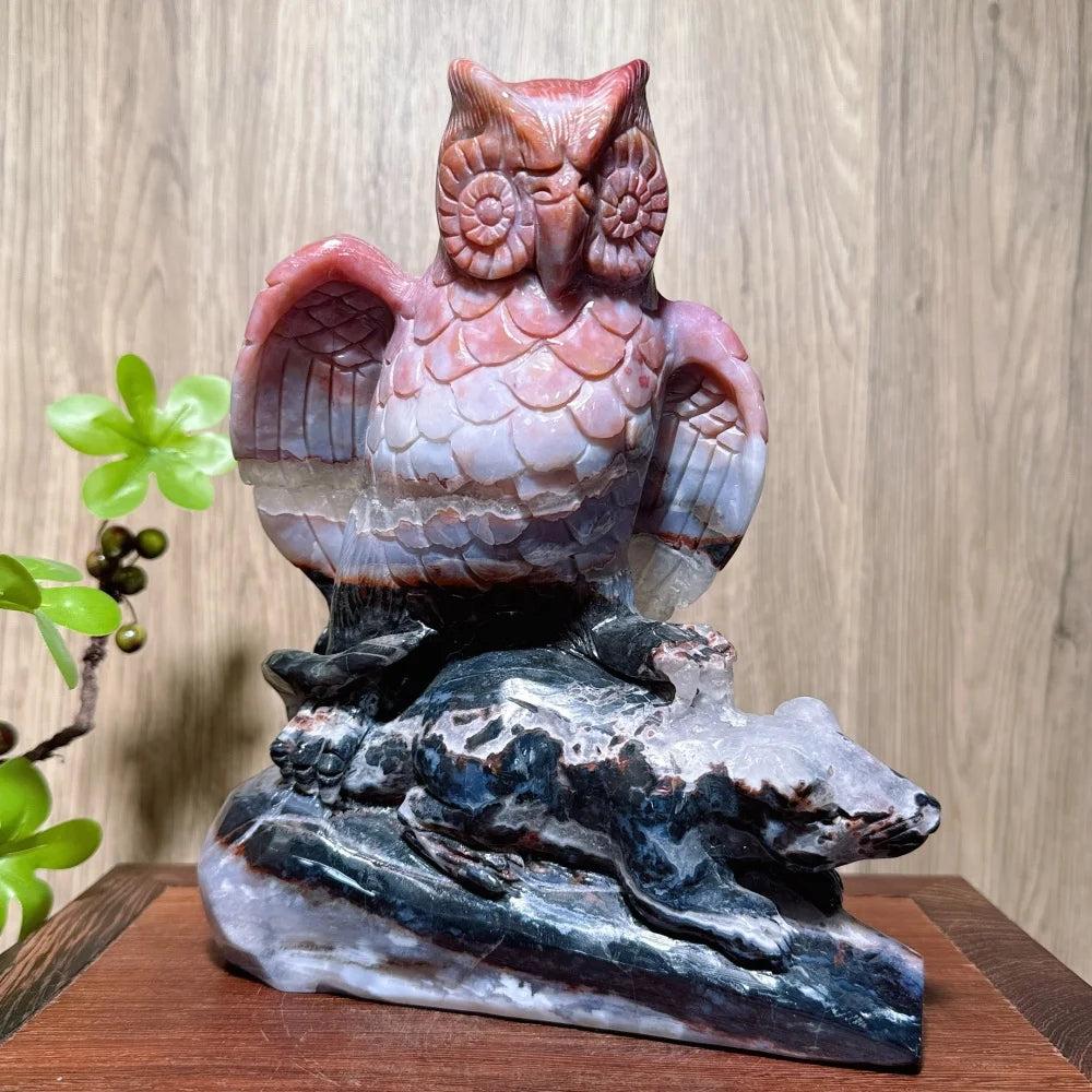 Hand-carved agate quartz owl catching mouse, a unique natural stone home decor ornament.