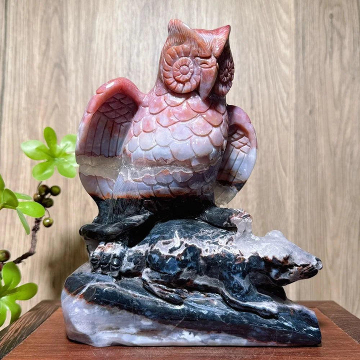 Hand-carved natural agate quartz owl catching mouse, a unique FENG SHUI home decor ornament.