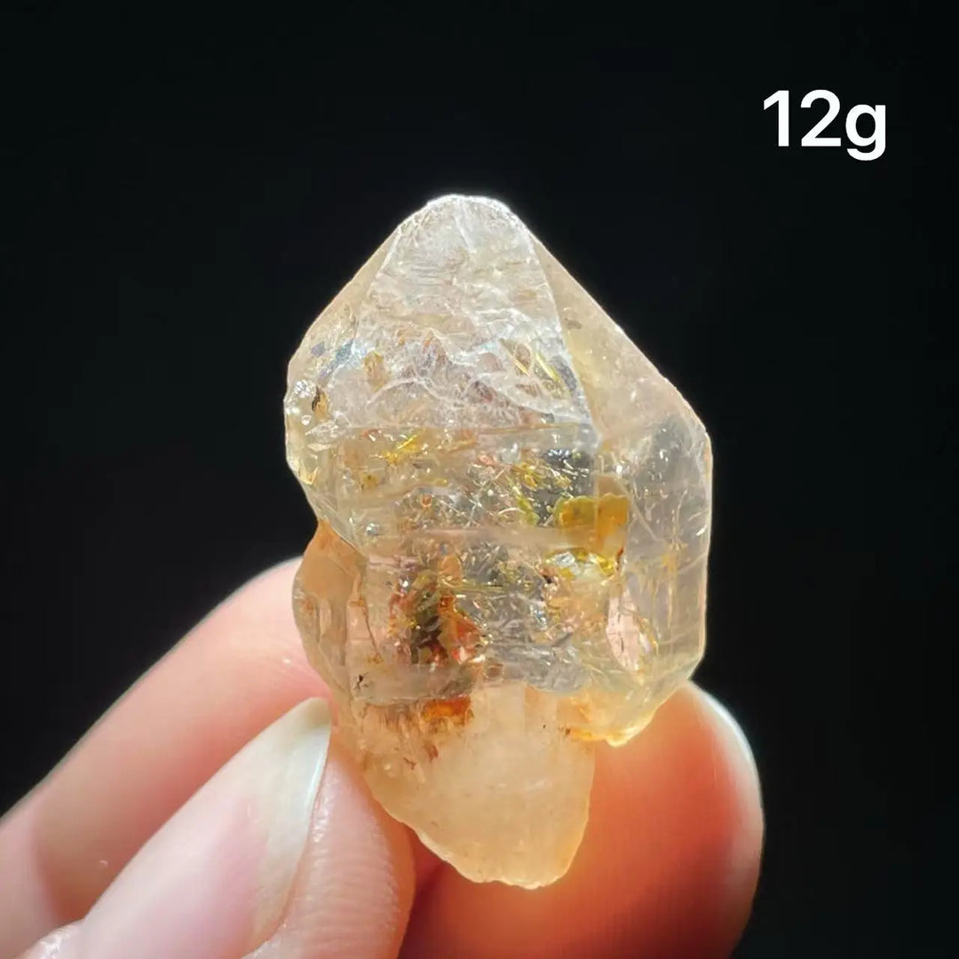 Petroleum Quartz Crystal Specimen UV Reactive