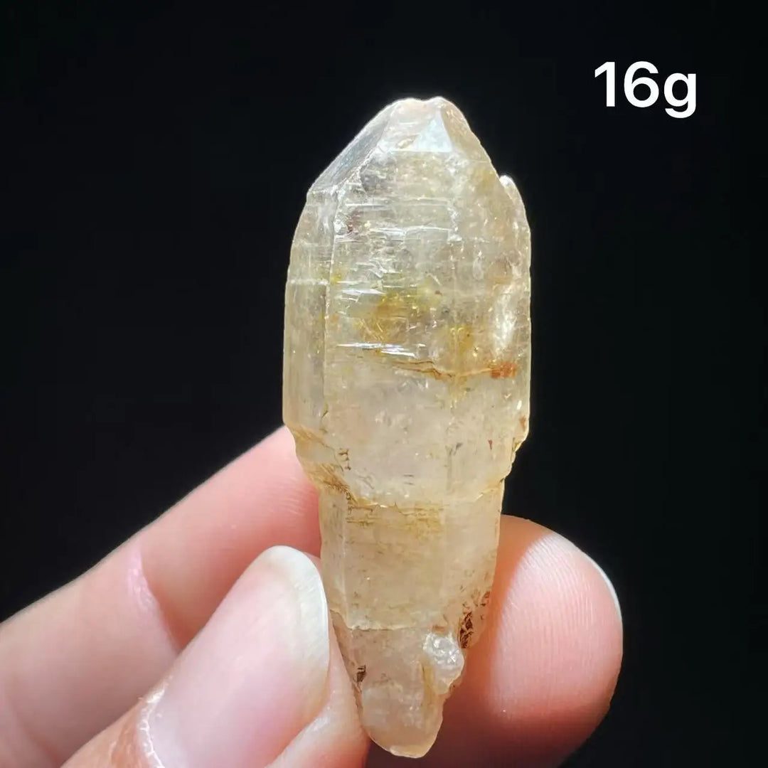 Petroleum Quartz Crystal Specimen UV Reactive