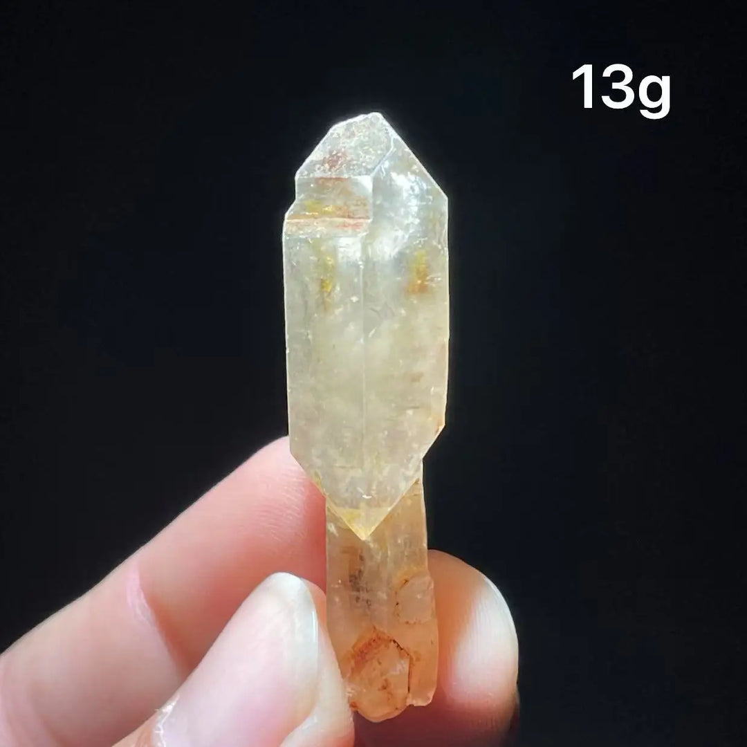 Petroleum Quartz Crystal Specimen UV Reactive