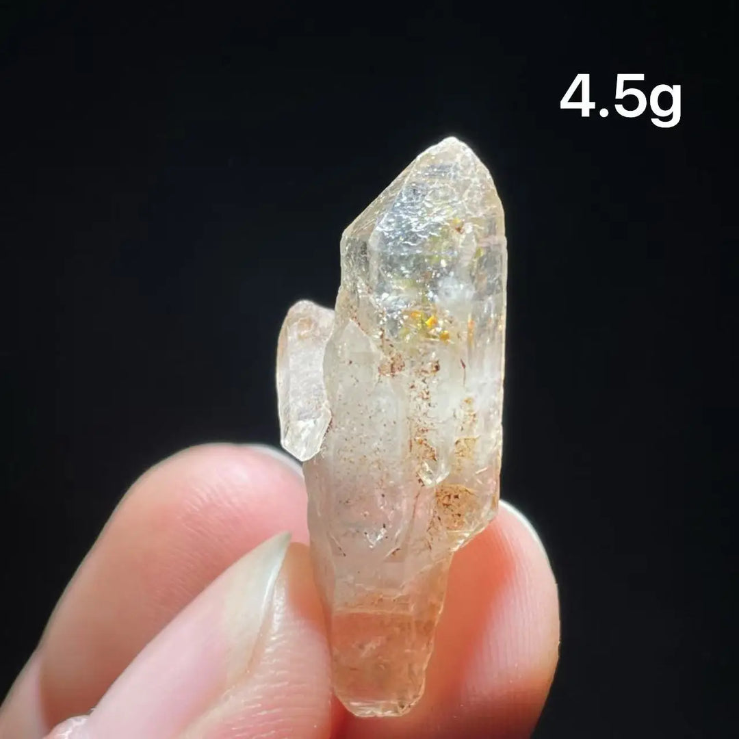 Petroleum Quartz Crystal Specimen UV Reactive