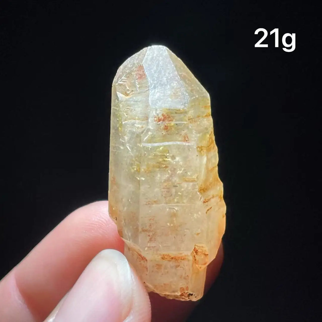 Petroleum Quartz Crystal Specimen UV Reactive