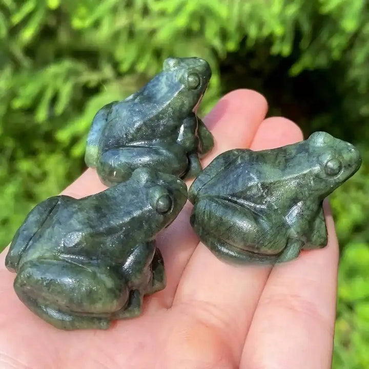 Jade Frog Figurine