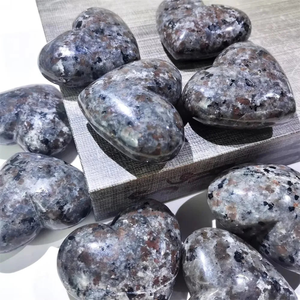 Yooperlite Crystal Heart Stone UV Reactive