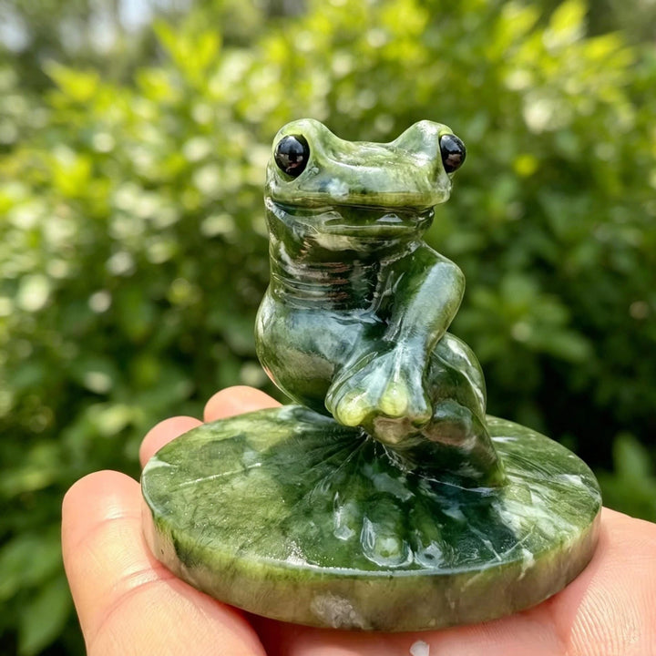 Serpentine Frog Statue Hand-Carved Crystal Figurine