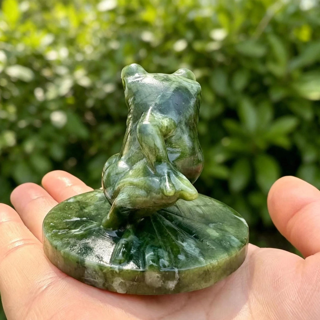 Serpentine Frog Statue Hand-Carved Crystal Figurine