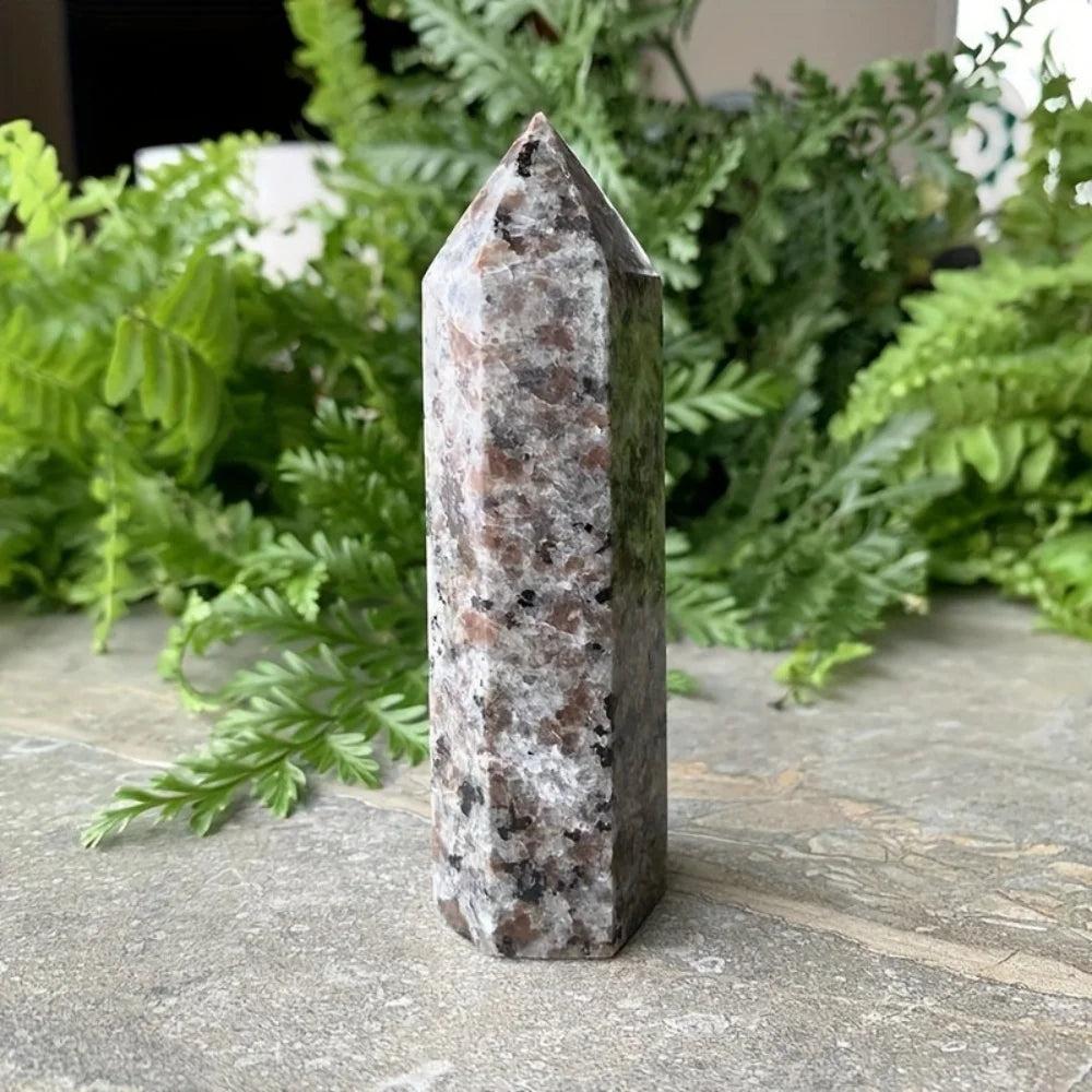Yooperlite Crystal Tower UV Reactive Glowing Stone