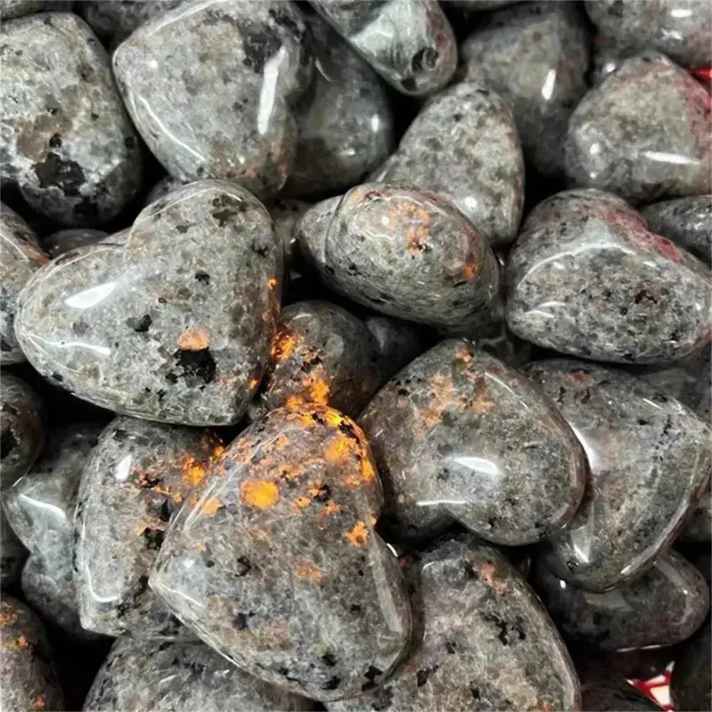 Yooperlite Hearts UV Reactive-Hearts-Ali-Yooperlite-30-40g-Crystal Destiny